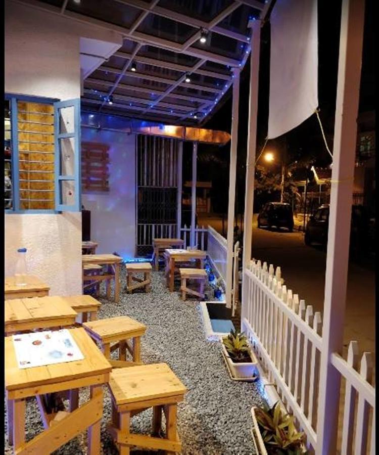 העיר בנגלור Transit Dorms - A Backpackers Inn & Hostel מראה חיצוני תמונה