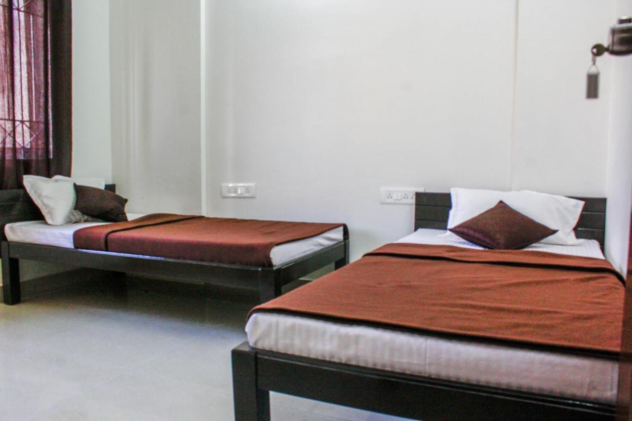 העיר בנגלור Transit Dorms - A Backpackers Inn & Hostel מראה חיצוני תמונה